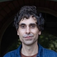 Lee Glezos
